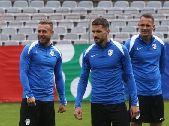 Euro 2024, Slovenian national team, base camp in Wuppertal, 14 06 2024 3 Slovenia players training at the stadium at Wuppertal Zoo