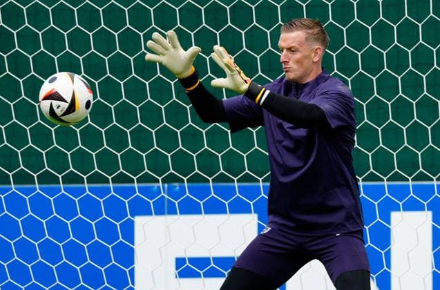 Jordan Pickford of England England Training Session and press conference, PK, Pressekonferenz UEFA European Championship, EM, Europameisterschaft 2024, Group C, Football, Spa & Golf Resort Weimarer Land, Blankenhain, Germany, 15 Jun 2024 EDITORIAL USE ONLY No use with unauthorised audio, video, data, fixture lists, club league logos or live services. Online in-match use limited to 120 images, no video emulation. No use in betting, games or single club league player publications.  Copyright: xDavexShopland Shutterstockx 14523791e