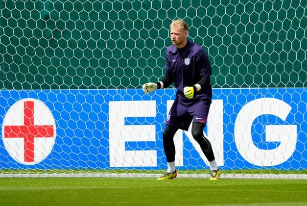 Aaron Ramsdale of England England Training Session and press conference, PK, Pressekonferenz UEFA European Championship, EM, Europameisterschaft 2024, Group C, Football, Spa & Golf Resort Weimarer Land, Blankenhain, Germany, 15 Jun 2024 EDITORIAL USE ONLY No use with unauthorised audio, video, data, fixture lists, club league logos or live services. Online in-match use limited to 120 images, no video emulation. No use in betting, games or single club league player publications.  Copyright: xDavexShopland Shutterstockx 14523791d