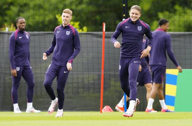 Conor Gallagher of England and Cole Palmer of England England Training Session and press conference, PK, Pressekonferenz UEFA European Championship, EM, Europameisterschaft 2024, Group C, Football, Spa & Golf Resort Weimarer Land, Blankenhain, Germany, 15 Jun 2024 EDITORIAL USE ONLY No use with unauthorised audio, video, data, fixture lists, club league logos or live services. Online in-match use limited to 120 images, no video emulation. No use in betting, games or single club league player publications.  Copyright: xDavexShopland Shutterstockx 14523791u