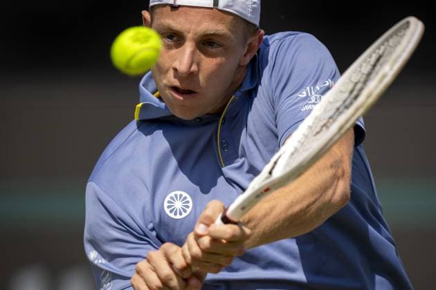 Tennis, ATP-Turnier in Hertogenbosch ROSMALEN - Tallon Greekpoor (NED) in action in the semi-final against Sebastian Korda (USA) on the eighth day of the Libema Open tennis tournament in Rosmalen. ANP SANDER KONING xVIxANPxSportx xxANPxIVx 501127038 originalFilename: 501127038.jpg