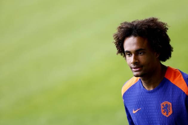 WOLFSBURG - Joshua Zirkzee during a training session of the Dutch national team, Nationalteam at the AOK Stadium on June 15, 2024 in Wolfsburg, Germany. The Dutch national team is preparing for the first group match at the European Football Championship in Germany against Poland. ANP KOEN VAN WEEL UEFA EURO, EM, Europameisterschaft,Fussball 2024 Germany 2024 xVIxANPxSportx xxANPxIVx 501129319 originalFilename: 501129319.jpg