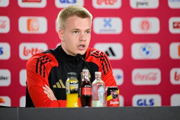 Belgium Media Activities - UEFA EURO, EM, Europameisterschaft,Fussball 2024 15 06 2024 FREIBERG AM NECKA, GERMANY - JUNE 15 : Vermeeren Arthur midfielder of Belgium talking to the press during a press conference, PK, Pressekonferenz of the Belgian Red Devils at the UEFA EURO 2024 European Football Championship tournament on June 15, 2024 in Freiberg am Necka, Germany, 15 06 2024 Freiberg am Necka Germany  Copyright: xPeterxDexVoechtx