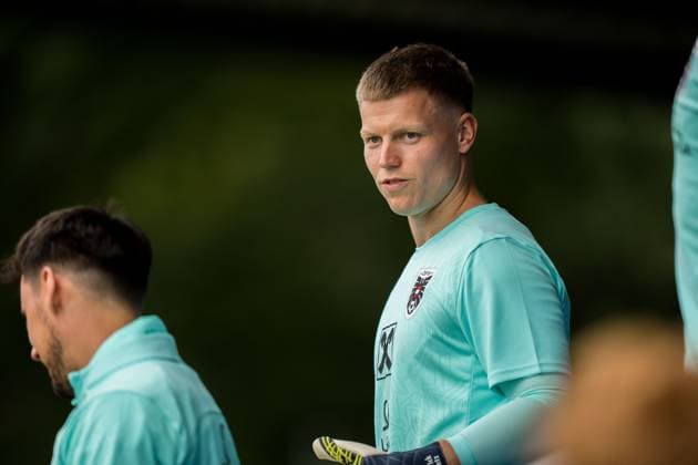 SOCCER - UEFA EURO, EM, Europameisterschaft,Fussball 2024 BERLIN,GERMANY,15.JUN.24 - SOCCER -UEFA EURO 2024, OEFB, Oesterreichischer Fussball-Bund, training. Image shows Patrick Pentz (AUT).  GEPAxpictures xJohannesxFriedl