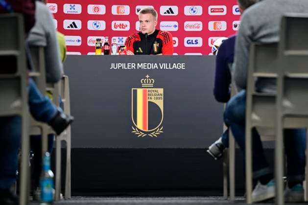 Belgium Media Activities - UEFA EURO, EM, Europameisterschaft,Fussball 2024 15 06 2024 FREIBERG AM NECKA, GERMANY - JUNE 15 : Vermeeren Arthur midfielder of Belgium talking to the press during a press conference, PK, Pressekonferenz of the Belgian Red Devils at the UEFA EURO 2024 European Football Championship tournament on June 15, 2024 in Freiberg am Necka, Germany, 15 06 2024 Freiberg am Necka Germany  Copyright: xPeterxDexVoechtx