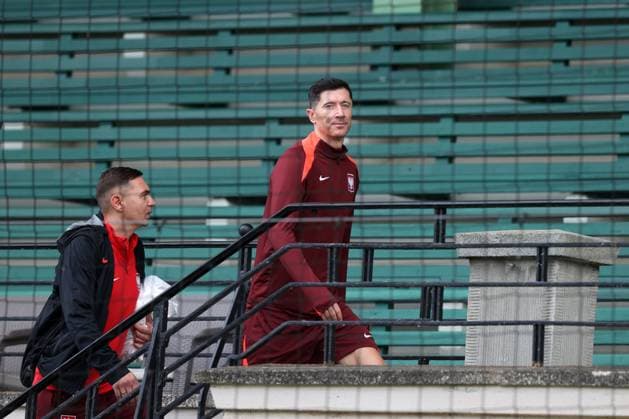 HANOWER 15.06.2024 TRENING REPREZENTACJI POLSKI NA EURO 2024 --- POLISH FOOTBALL national team, Nationalteam TRAINING SESSION ON EURO 2024 IN HANNOVER PAWEL BAMBER ROBERT LEWANDOWSKI FOT. PIOTR KUCZA FOTOPYK NEWSPIX.PL --- Newspix.pl  240615PYK0018
