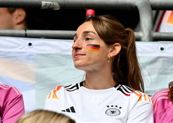 14 06 2024, xscotx, European Football Championship 2024, Germany Scotland, emspor, f l Lena Wurzenberger in white shirt Trijot girlfriend partner of coach Julian Nagelsmann German national football team DFB Munich