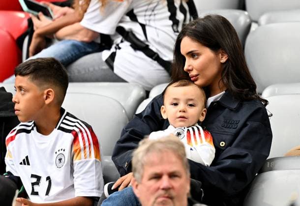 14 06 2024, xscotx, Football EM 2024, Germany Scotland, emspor, v l Sara Gündogan née Arfaoui, wife wife partner girlfriend of Ilkay Gündogan Guendogan German national football team DFB with their son child Kais Munich