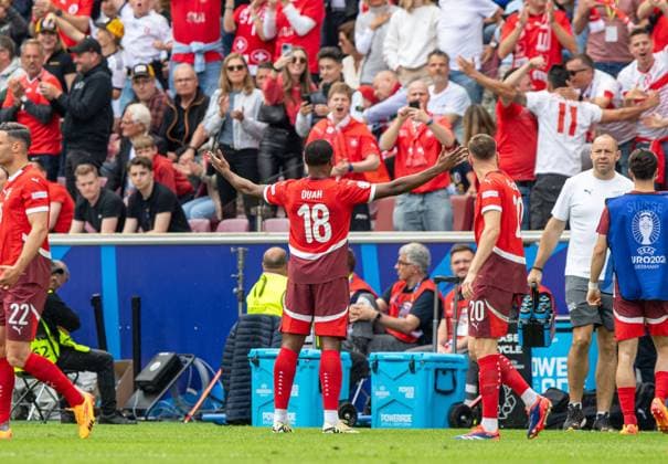 Football, Men, Season 2023 24, Euro 2024 Group A 1 Matchday in Cologne, Hungary Switzerland, f l Fabian Schär Switzerland , Kwadwo Duah Switzerland , Michel Aebischer Switzerland , cheering after scoring 0 1, 15 06 2024, Copyright: xSebastianxRäppold MatthiasxKochx