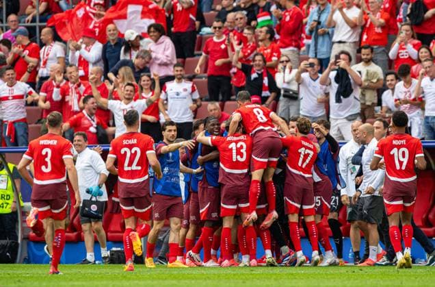 Football, Men, Season 2023 24, Euro 2024 Group A 1 Matchday in Cologne, Hungary Switzerland, Swiss cheering after goal to 0 1 by Kwadwo Duah Switzerland , 15 06 2024, Copyright: xSebastianxRäppold MatthiasxKochx