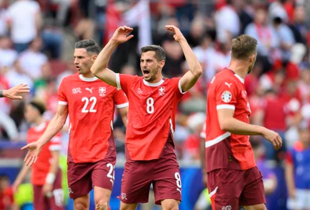 Cheering FREULER Remo SUI , f l SCHAER Fabian Schär SUI , FREULER Remo SUI Preliminary Round 1 Matchday, Group A, Match M02, Hungary HUN Switzerland SUI , on 15 06 2021 in Cologne Germany European Football Championship 2024 from 14 06 14 07 2024 in Germany Â