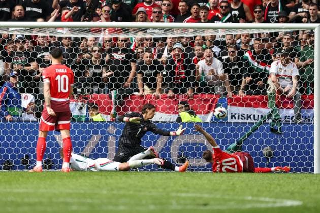 Barnabas Varga Hungary, 19 scores the equalizer to make it 1 2 , Football, UEFA , European Championship, Group A 2024, Hungary vs Switzerland Cologne Cologne Stadium Nordrhein Westfalen Germany Copyright: xGrantxHubbsx