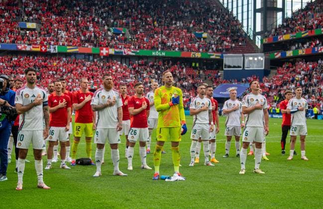 Football, men, season 2023 24, Euro 2024 Group A 1 matchday in Cologne, Hungary Switzerland, Hungarian disappointment after the final whistle, 15 06 2024, Copyright: xSebastianxRäppold MatthiasxKochx
