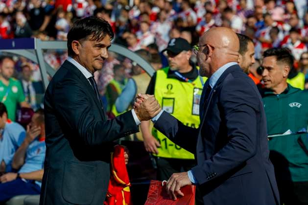 Spain s head coach Luis de la Fuente (R) greets Croatia s head coach Zlatko Dalic (L) before the EURO 2024 group B soccer match between Spain and Croatia at the Olympiastadion Berlin in Berlin, Germany, 15 June 2024. Spain vs. Croatia !ACHTUNG: NUR REDAKTIONELLE NUTZUNG!  Copyright: xJ.J.Guillenx GRAF1460 20240615-55013881247_1
