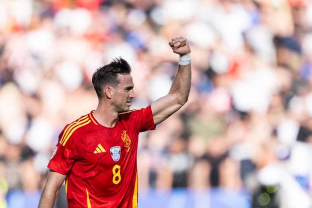 240615 Fabian Ruiz Pena of Spain celebrates after 1 0 scored by Alvaro Morata not pictured during the UEFA Euro 2024 Football Championship match between Spain and Croatia on June 15, 2024 in Berlin Photo Mathias Bergeld BILDBYRAN kod MB MB0935 fotboll football soccer fotballs em europamästerskap em uefa euro uefa european football championship euro 2024 spanien spain kroatien croatia bbeng jubel  Copyright: MATHIASxBERGELD BB240615MB050