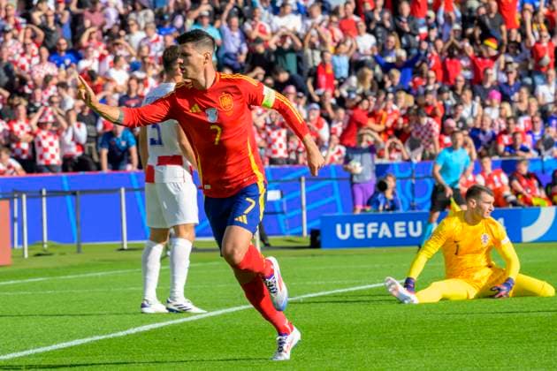 GER, Berlin, Football, Spain vs. Croatia, Group B, Group stage, UEFA EURO 2024, MD3, SP1, Olympia Stadion Berlin, Alvaro Morata Spain , goal, goal, cheering, goal celebration, joy, enthusiasm, celebrates, after his goal to 1 0, 15 06 2024, Copyright: HMBxMedia UwexKoch