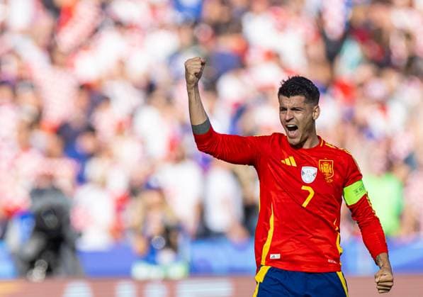 Football - UEFA EURO, EM, Europameisterschaft,Fussball 2024 - Group B - Spain v Croatia BERLIN, GERMANY - Saturday, June 15, 2024: Spain s captain Ãlvaro Morata celebrates after scoring the opening goal during the UEFA Euro 2024 Group B match between Spain and Croatia at the Olympiastadion. (Photo by David Rawcliffe Propaganda) BERLIN Olympiastadion BERLIN GERMANY  Copyright: xDavidxRawcliffex P2024-06-15-Spain_Croatia-17