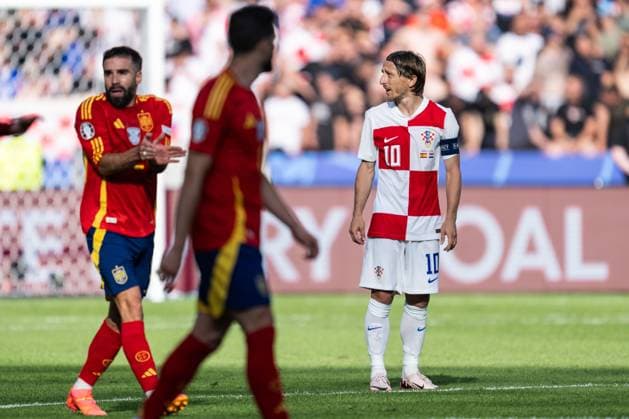 240615 Luka Modric of Croatia looks dejected after 1 0 during the UEFA Euro 2024 Football Championship match between Spain and Croatia on June 15, 2024 in Berlin Photo Mathias Bergeld BILDBYRAN kod MB MB0935 fotboll football soccer fotballs em europamästerskap em uefa euro uefa european football championship euro 2024 spanien spain kroatien croatia bbeng jubel  Copyright: MATHIASxBERGELD BB240615MB059