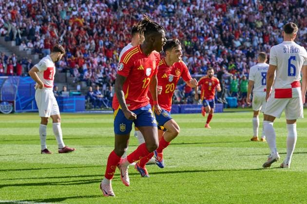 Nico Williams Spain national team Euro 2024, 17 , Pedri Spain national team Euro 2024, 20 , Celebration after 2-0 goal, GER, UEFA Euro 2024, mens football, UEFA EURO 2024 matchday 1, group B, Spain v Croatia, 15 06 2024 GER, UEFA Euro 2024, mens football, UEFA EURO 2024 matchday 1, group B, Spain v Croatia, 15 06 2024 Berlin Copyright: xEibner-Pressefotox xClaudiusxRauchx EP_CRH