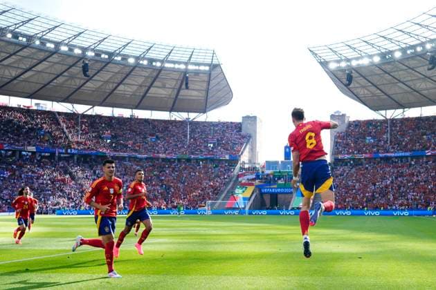 Spain v Croatia: Group B - UEFA EURO, EM, Europameisterschaft,Fussball 2024 Fabian Ruiz central midfield of Spain and Paris Saint-Germain celebrates after scoring his sides first goal during the UEFA EURO 2024 group stage match between Spain and Croatia at Olympiastadion on June 15, 2024 in Berlin, Germany. Berlin Germany  Copyright: xJosexBretonx originalFilename:breton-spainvcr240615_npwch.jpg