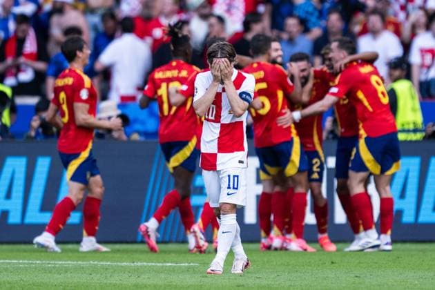 Bilder des Jahres 2024, Sport 06 Juni Sport Themen der Woche KW24 Sport Bilder des Tages 240615 Luka Modric of Croatia looks dejected after 3-0 during the UEFA EURO, EM, Europameisterschaft,Fussball 2024 Football Championship match between Spain and Croatia on June 15, 2024 in Berlin. Photo: Mathias Bergeld BILDBYRAN kod MB MB0935 fotboll football soccer fotball fotbolls-em europamästerskap em uefa euro uefa european football championship euro 2024 spanien spain kroatien croatia bbeng depp *** 240615 Luka Modric of Croatia looks dejected after 3 0 during the UEFA Euro 2024 Football Championship match between Spain and Croatia on June 15, 2024 in Berlin Photo Mathias Bergeld BILDBYRAN code MB MB0935 fotboll football soccer fotballs em europamästerskap em uefa euro uefa european football championship euro 2024 spanien spain kroatien croatia bbeng depp  Copyright: MATHIASxBERGELD BB240615MB080