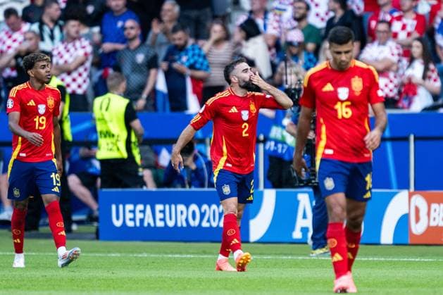 240615 Daniel Carvajal of Spain celebrates after 3 0 during the UEFA Euro 2024 Football Championship match between Spain and Croatia on June 15, 2024 in Berlin Photo Mathias Bergeld BILDBYRAN kod MB MB0935 fotboll football soccer fotballs em europamästerskap em uefa euro uefa european football championship euro 2024 spanien spain kroatien croatia bbeng jubel  Copyright: MATHIASxBERGELD BB240615MB083