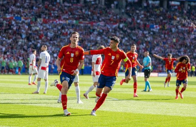 Football, men, 2023 24 season, UEFA Euro 20204, Group B 1 matchday in Berlin, Spain Croatia, v l Fabian, Spain , Alvaro Morata Spain , celebrating after scoring 2 0, 15 06 2024, Copyright: xMatthiasxKochx
