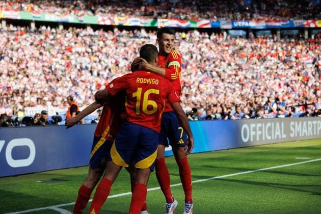 Players of Spain celebrate after goal scored by Fabian Ruiz during UEFA EURO, EM, Europameisterschaft,Fussball 2024 game between national teams of Spain and Croatia at Olympiastadion, Berlin, Germany (Maciej Rogowski) Berlin Olympiastadion Germany Copyright: xMaciejxRogowskix spaincroatia-28