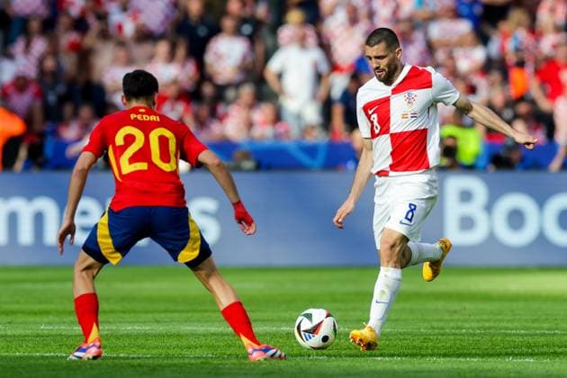 Spain v Croatia: Group B - UEFA EURO, EM, Europameisterschaft,Fussball 2024 BERLIN, GERMANY - JUNE 15: Mateo Kovacic of Croatia controls the ball during the UEFA EURO 2024 group stage match between Spain and Croatia at Olympiastadion on June 15, 2024 in Berlin, Germany. LukaxStanzl PIXSELL