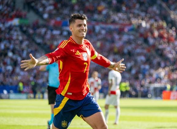 Football, men, 2023 24 season, UEFA Euro 20204, Group B 1 matchday in Berlin, Spain Croatia, Alvaro Morata Spain , cheering after scoring 1 0, 15 06 2024, Copyright: xMatthiasxKochx