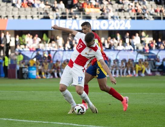 Football, men, 2023 24 season, UEFA Euro 20204, Group B 1 matchday in Berlin, Spain Croatia, v l Bruno Petkovic Croatia is fouled by Rodri Spain, penalty, 15 06 2024, Copyright: xMatthiasxKochx