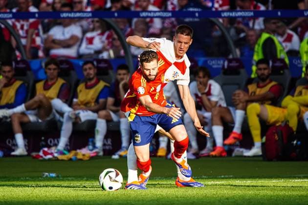 Mario Pasalic Croatia, 15 , Nacho Spain, 04 GER, Spain vs Croatia, European Football Championship, UEFA Euro 2024, Group B, Matchday 1, 15 06 2024 GER, Spain vs Croatia, European Football Championship, UEFA Euro 2024, Group B, Matchday 1, 15 06 2024 Berlin Copyright: xEibner-Pressefoto MarcelxvonxFehrnx EP_MFN
