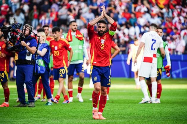 Dani Carvajal Spain, 02 thanks the fans GER, Spain vs Croatia, European Football Championship, UEFA Euro 2024, Group B, Matchday 1, 15 06 2024 GER, Spain vs Croatia, European Football Championship, UEFA Euro 2024, Group B, Matchday 1, 15 06 2024 Berlin Copyright: xEibner-Pressefoto MarcelxvonxFehrnx EP_MFN