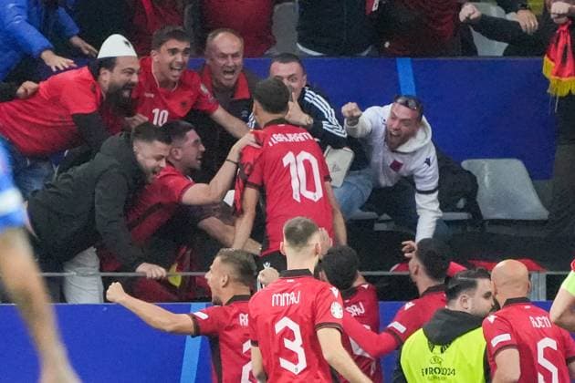 celebrate the goal, goal celebration for 0 1 Nedim Bajrami Albania, Albania, 10 celebrates with the fans Dortmund 15 06 2024 Italy vs Albania, EURO2024 M4, Group B, EM Arena Dortmund