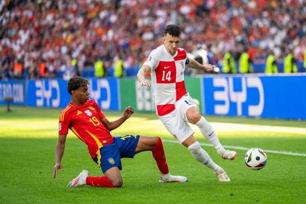 Spain v Croatia, UEFA EURO, EM, Europameisterschaft,Fussball 2024, Berlin, Germany Berlin, Germany. 15th, June 2024. Ivan Perisic (14) of Croatia and Lamine Yamal (19) of Spain seen during the UEFA Euro 2024 match in Group B between Spain and Croatia at Olympiastadion in Berlin. Berlin Germany  Copyright: xGonzalesxPhoto FrederikkexJensenx