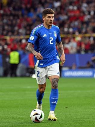 DORTMUND - Giovanni Di Lorenzo of Italy during the UEFA EURO, EM, Europameisterschaft,Fussball 2024 group B match between Italy and Albania at Signal Iduna Park on June 15, 2024 in Dortmund, Germany. ANP Hollandse Hoogte UEFA EURO 2024 2024 xVIxANPxSportx xGerritxvanxKeulenxIVx 501170046 originalFilename: 501170046.jpg