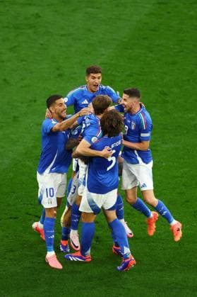 Nicolò Barella of Italy celebrates scoring to make it 2-1 Italy v Albania, UEFA European Championship, EM, Europameisterschaft 2024, Group B, Football, BVB Stadion, Dortmund, Germany, 15 Jun 2024 EDITORIAL USE ONLY No use with unauthorised audio, video, data, fixture lists, club league logos or live services. Online in-match use limited to 120 images, no video emulation. No use in betting, games or single club league player publications. Copyright: xKieranxMcManus Shutterstockx 14539296av