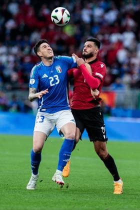 UEFA EURO 2024 group match Italy Albania 15 06 2024 duel Alessandro Bastoni Italy, 23 , Armando Broja Albania, 11 UEFA EURO 2024 group match Italy Albania BVB Stadion Dortmund, Dortmund on 15 06 2024 Copyright: xBEAUTIFULxSPORTS Meuselx