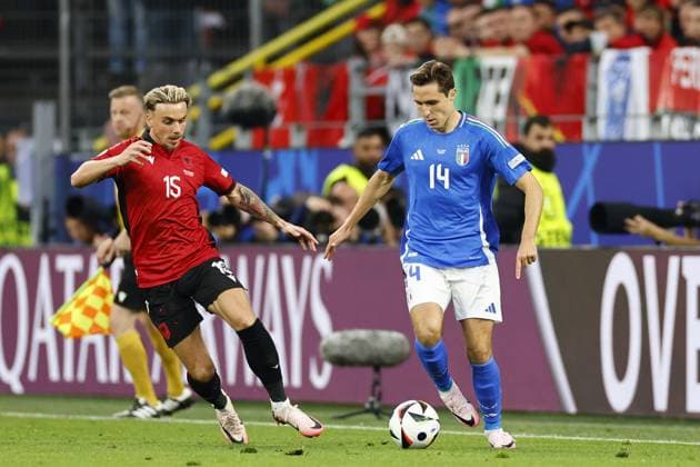 DORTMUND, Signal Iduna Park Stadium, 15-06-2024 , European Football Championship Euro2024, Group stage match no.4 between Italy and Albania, Albania player Taulan Sulejmanov and Italy player Federico Chiesa Italy - Albania (Euro2024)  x25498245x Copyright: