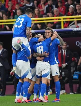 GER, EM UEFA 2024, Group B, Italy vs Albania 15 06 2024, Signal Iduna Park, Dortmund, GER, EM UEFA 2024, Group B, Italy vs Albania, in the picture Italy™s midfielder 18 Nicolo Barella is happy about the goal for 1 2 nordphotoxGmbHx xBratic nph00250