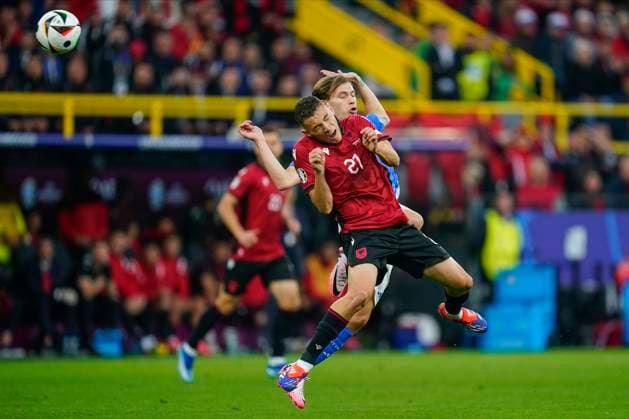 GER: Italy v Albania. UEFA EURO, EM, Europameisterschaft,Fussball 2024 Kristjan Asllani of Albania and Nicolo Barella of Italy during the UEFA Euro 2024 match between Italy and Albania, Group B, date 1, played at BVB Stadion on June 15, 2024 in Dortmund, Germany. kpng Copyright: xSergioxRuizx xPRESSINPHOTOx PS_240615_ITA_ALB_1019