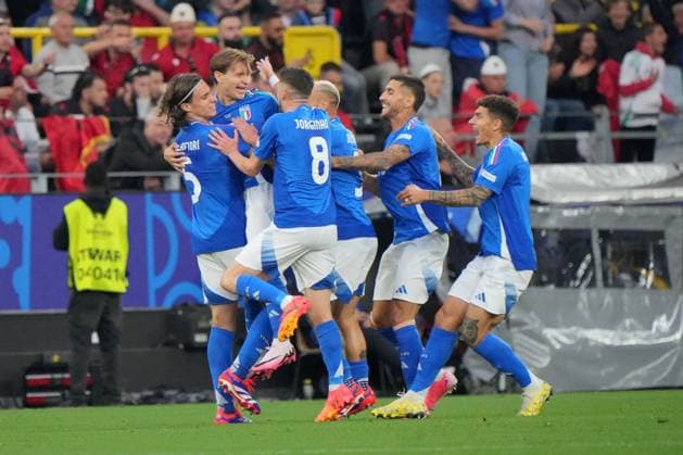UEFA European Football Championship - UEFA EURO, EM, Europameisterschaft,Fussball 2024 - Italy vs Albania Nicolo Barella of Italy celebrates after scoring a goal with teammates during UEFA Euro 2024 - Italy vs Albania, UEFA European Football Championship in Dortmund, Germany, June 15 2024 Dortmund Germany  Copyright: xIPAxSport ABACAx