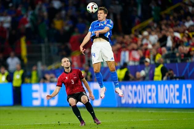 GER: Italy v Albania. UEFA EURO, EM, Europameisterschaft,Fussball 2024 Federico Chiesa of Italy and Mario Mitaj of Albania during the UEFA Euro 2024 match between Italy and Albania, Group B, date 1, played at BVB Stadion on June 15, 2024 in Dortmund, Germany. kpng Copyright: xSergioxRuizx xPRESSINPHOTOx PS_240615_ITA_ALB_1042