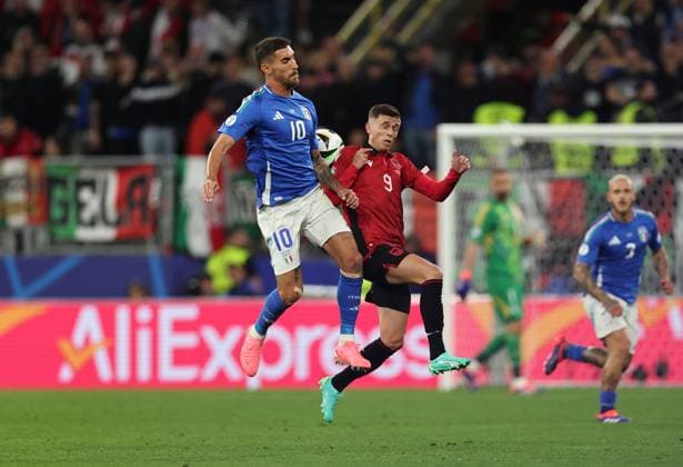 15 06 2024, European Football Championship, UEFA EURO 2024, Italy Albania, Group B, BVB Stadion Dortmund, f l , Lorenzo Pellegrini Italy , Jasir Asani Albania Copyright: HMBxMedia
