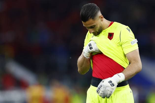 DORTMUND, Signal Iduna Park Stadium, 15-06-2024 , European Football Championship Euro2024, Group stage match no.4 between Italy and Albania, Albania goalkeeper Thomas Strakosha Italy - Albania (Euro2024)  x25499260x Copyright: