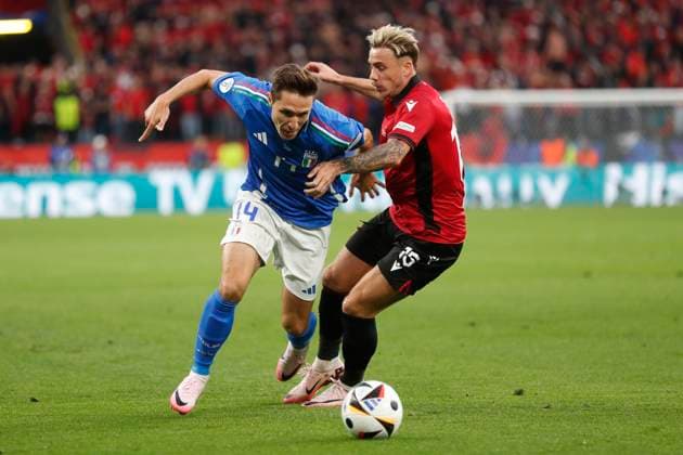 Italy v Albania UEFA EURO, EM, Europameisterschaft,Fussball 2024 Group B Federico Chiesa of Italy and Taulant Seferi of Albania in action during the UEFA Euro 2024 Group B match between Italy and Albania at Signal Iduna Park, Dortmund Copyright: xPaulxChestertonx FIL-20282-0133 UK Newspapers OUT