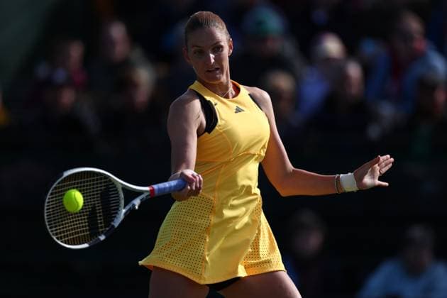 15th June 2024; Lexus Nottingham Tennis Centre, Nottingham, England; Rothesay Nottingham Open, Day 6; Karolina Pilskova during her womens singles quarter-final match with Ons Jabeur  ActionPlus12655070 ShaunxBrooks
