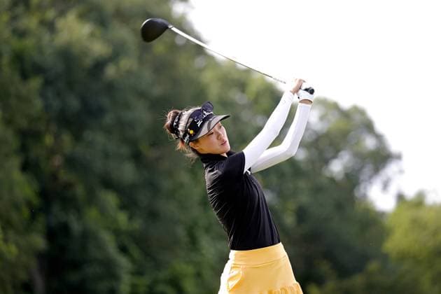 GRAND RAPIDS, MI - JUNE 15: LPGA, Golf Damen golfer Grace Kim plays her tee shot on the 17th hole during the LPGA Meijer LPGA Classic for Simply Give on June 15th, 2024, at Blythefield Country Club in Grand Rapids, Michigan. (Photo by Brian Spurlock Icon Sportswire) GOLF: JUN 15 LPGA Meijer LPGA Classic for Simply Give EDITORIAL USE ONLY Icon2406152