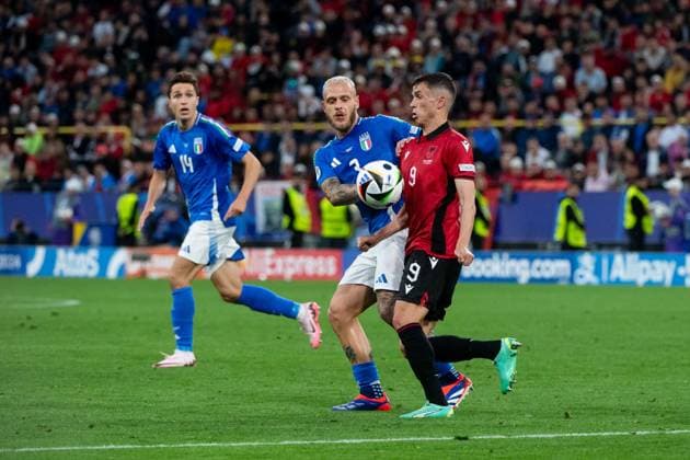 Federico Dimarco Italy, 03 in duel with Jasir Asani Albania, 09 , GER, Italy ITA vs Albania ALB , European Football Championship, UEFA EURO 2024, Group B, Matchday 1, 15 06 2024 GER, Italy ITA vs Albania ALB , European Football Championship, UEFA EURO 2024, Group B, Matchday 1, 15 06 2024 Dortmunf Copyright: xEibner-Pressefoto Memmlerx EP_MMR