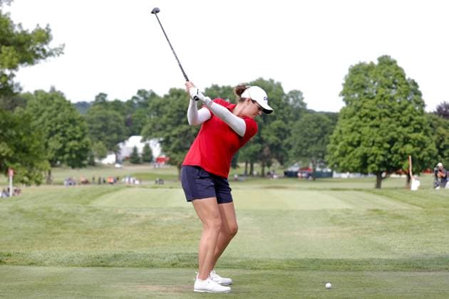GRAND RAPIDS, MI - JUNE 15: LPGA, Golf Damen golfer Ally Ewing plays her tee shot on the 18th hole during the LPGA Meijer LPGA Classic for Simply Give on June 15th, 2024, at Blythefield Country Club in Grand Rapids, Michigan. (Photo by Brian Spurlock Icon Sportswire) GOLF: JUN 15 LPGA Meijer LPGA Classic for Simply Give EDITORIAL USE ONLY Icon24061524